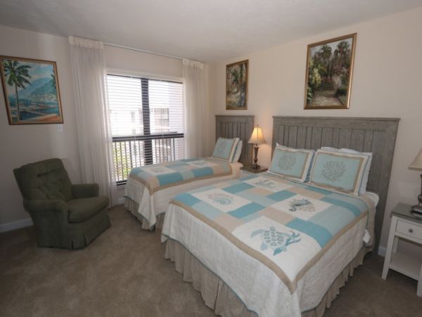 Sanibel 2 Bedroom Beach Condo Gulf Front Sleeps Six Guests