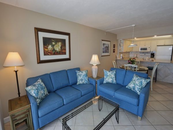 Sanibel 2 Bedroom Beach Condo Gulf Front Sleeps Six Guests