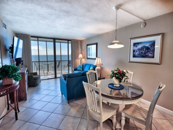 Sanibel 2 Bedroom Beach Condo Gulf Front Sleeps Six Guests