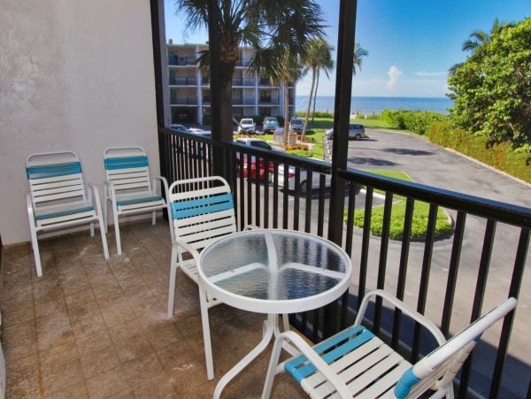 Sanibel Vacation Rentals On Gulf Drive One Bedroom Condo