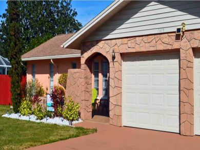 Three Bedroom Pool Home in Bradenton