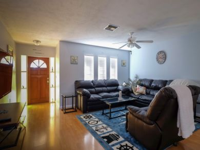 Three Bedroom Pool Home in Bradenton
