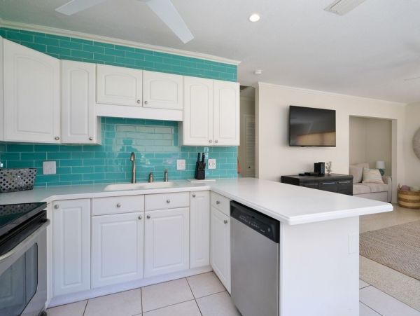 Bradenton Vacation Home Private Pool & Short Walk To Beach