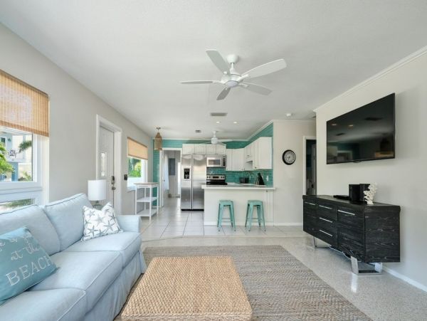 Bradenton Vacation Home Private Pool & Short Walk To Beach