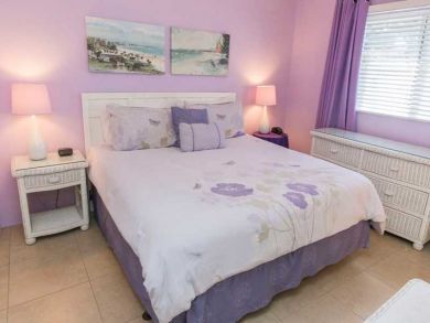 Bedroom 1 - King Bed Bedroom 1 - King Bed