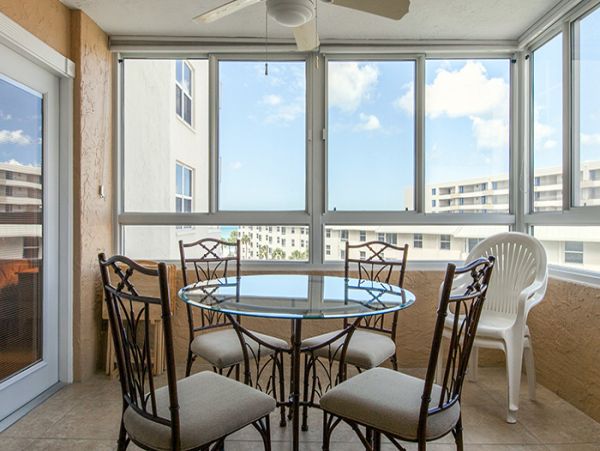 SIESTA KEY 2 BEDROOM CONDO PARTIAL GULF VIEW