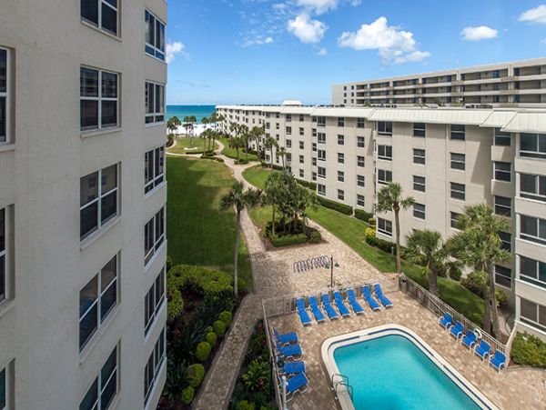 SIESTA KEY 2 BEDROOM CONDO PARTIAL GULF VIEW