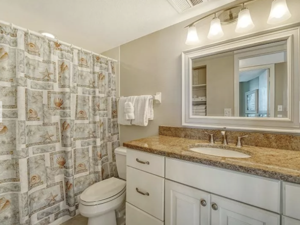 Lovely Two Bedroom Magnificent Vacation Condo