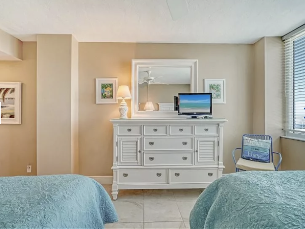 Lovely Two Bedroom Magnificent Vacation Condo
