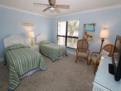 Sanibel Island Beach Front Vacation Rental 2 Bedroom Sleep 6