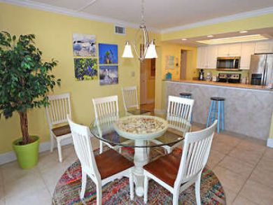 Sanibel Island Beach Front Vacation Rental 2 Bedroom Sleep 6 - additional view, photo 4