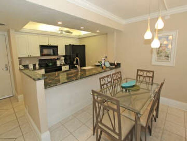 Sanibel Condo 888873