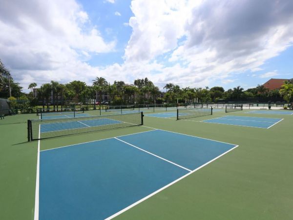 One Bedroom Gulf View Vacation Condo in Sanibel Sleeps 4