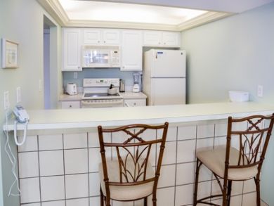 Kitchen with Breakfast Bar