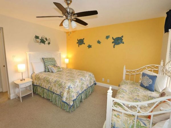 Gulf Views Sanibel Vacation Beach Condo Two Bedrooms