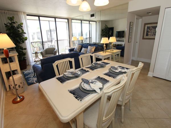 Sanibel Vacation Condo Two Bedroom Gulf Front