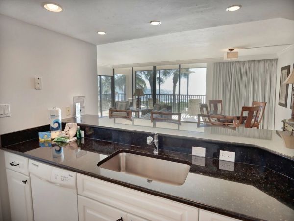 Sanibel Condo 888891