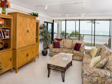 Sanibel Vacation Home Sleeps Six Guests