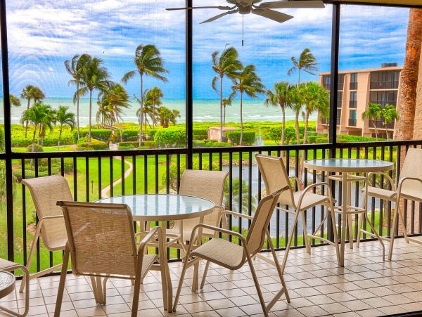 Gulf View Two Bedroom Condo in Sanibel island