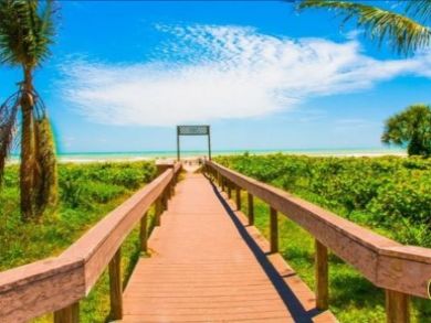 Sanibel Island Two Bedroom Rental at Beach Luxury  Views !