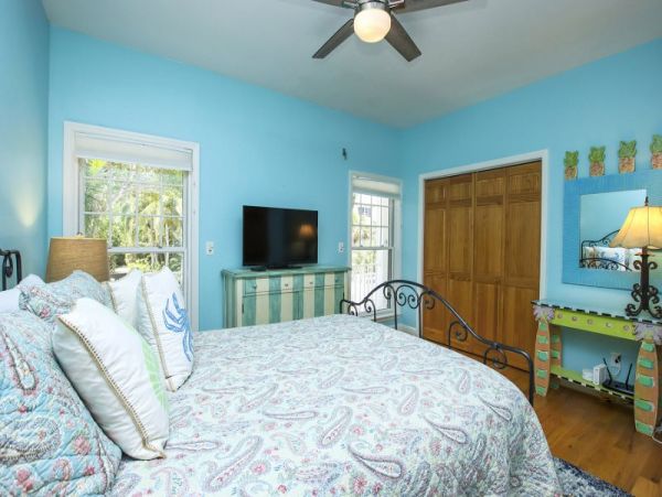 Captiva Island 5 Bedroom Rental Sleeps 14 with  Private Pool