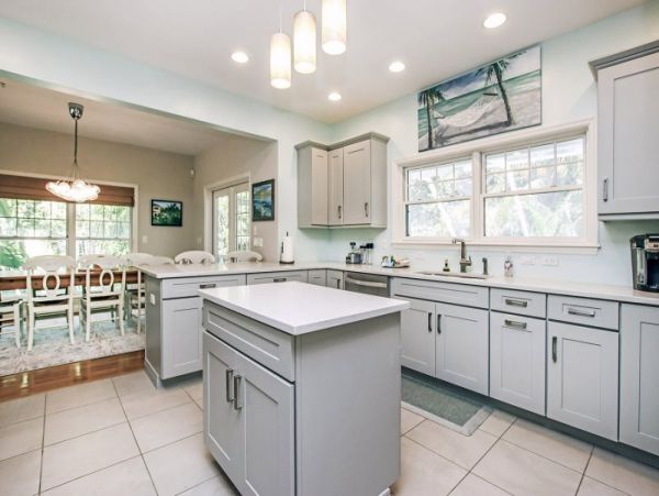 Captiva Island 5 Bedroom Rental Sleeps 14 with  Private Pool