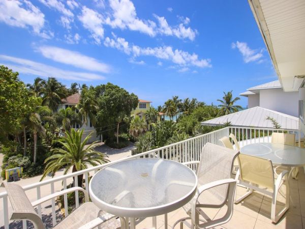 Captiva Island 5 Bedroom Rental Sleeps 14 with  Private Pool