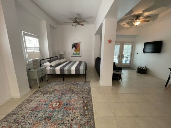Captiva Island 5 Bedroom Rental Sleeps 14 with  Private Pool