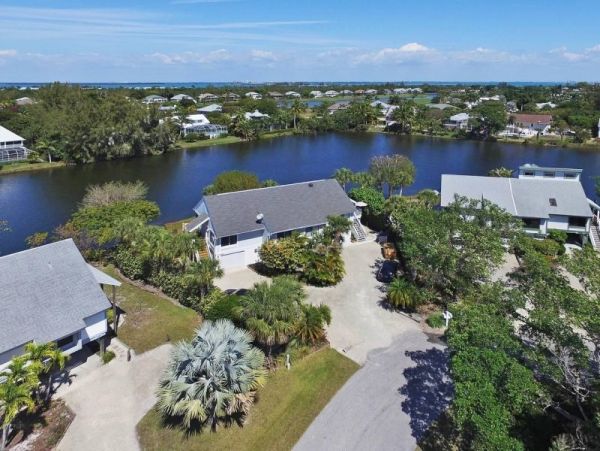 Lake Views Sanibel Vacation Home Two Bedroom