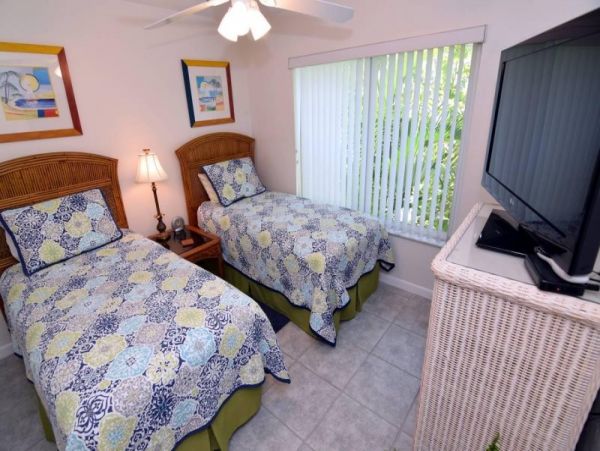 Lake Views Sanibel Vacation Home Two Bedroom