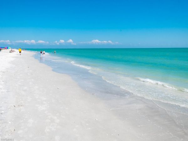 All About the Beach Sanibel Beach Vacation Condo Sleeps Six