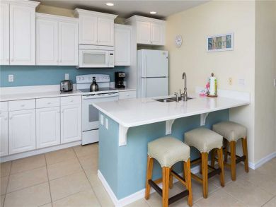 Full Gulf Views - Sanibel Vacation Condo Sleeps Six Guests Full Gulf Views - Sanibel Vacation Condo Sleeps Six Guests