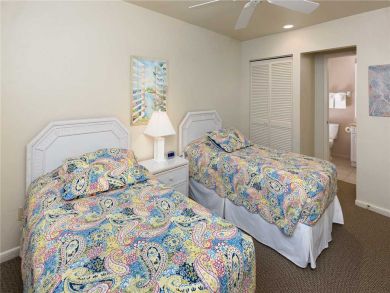 Charming Sanibel Two Bedroom Beach Vacation Condo Sleeps 6