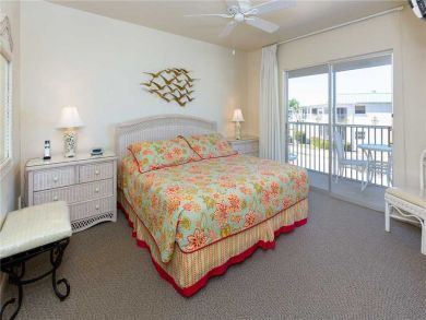 Charming Sanibel Two Bedroom Beach Vacation Condo Sleeps 6