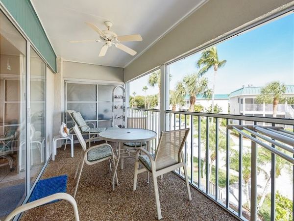On Beach Sanibel Vacation Condo Two Bedrooms Sleeps Six