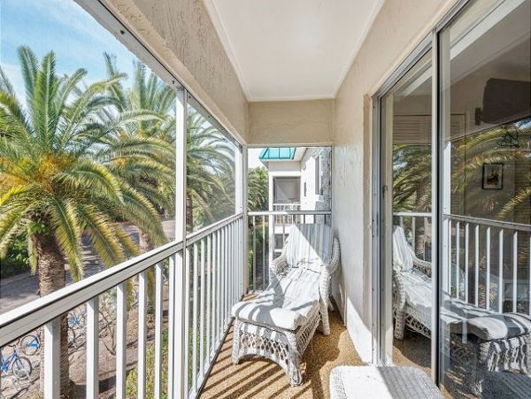 On Beach Sanibel Vacation Condo Two Bedrooms Sleeps Six