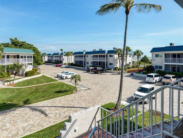 On Beach Sanibel Vacation Condo Two Bedrooms Sleeps Six