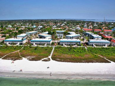 Sanibel Vacation Condo Sleeps Six Guests.
