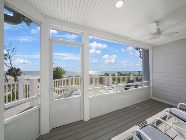 Sanibel Beachfront Four Bedroom Townhome Sleeps 8 Guests