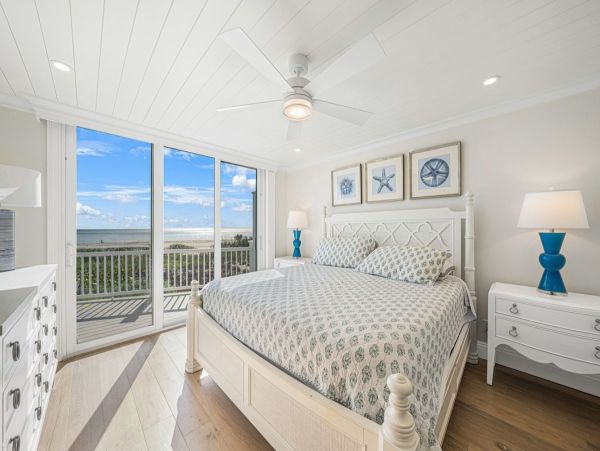 Sanibel Beachfront Four Bedroom Townhome Sleeps 8 Guests
