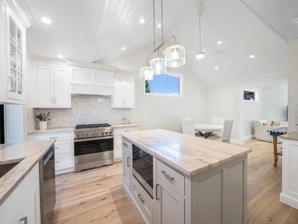 Sanibel Beachfront Four Bedroom Townhome Sleeps 8 Guests