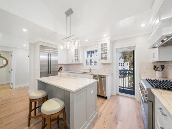 Sanibel Beachfront Four Bedroom Townhome Sleeps 8 Guests