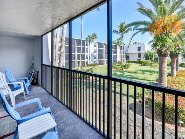 Privately Owned Sundial Resort unit limited amenities