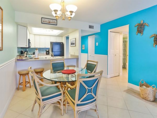 Privately Owned Sundial Resort unit limited amenities