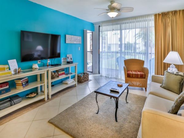 Privately Owned Sundial Resort unit limited amenities