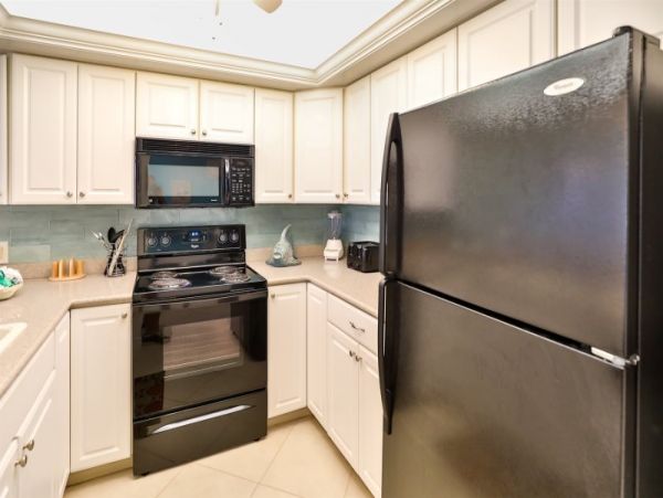 Privately Owned Sundial Resort unit limited amenities