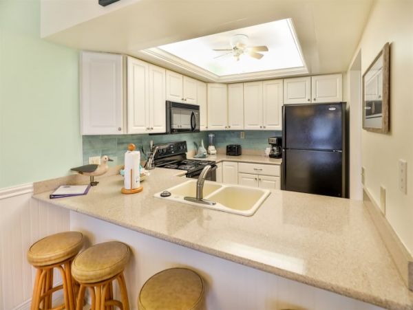 Privately Owned Sundial Resort unit limited amenities