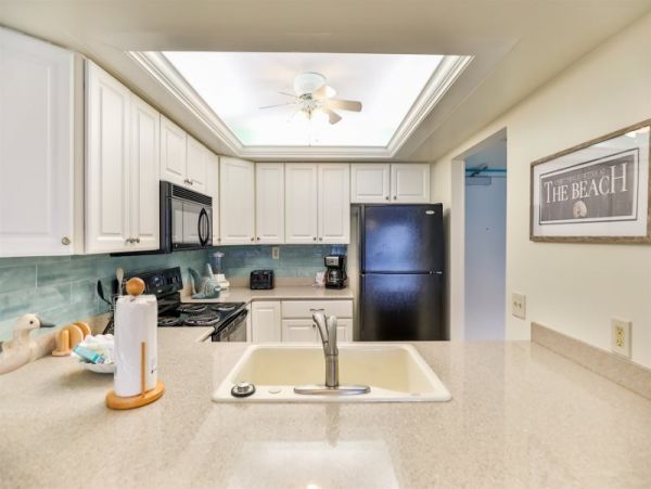 Privately Owned Sundial Resort unit limited amenities