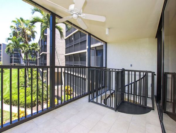 Sanibel Two Bedroom Plus Den Vacation Condo Partial Gulf View