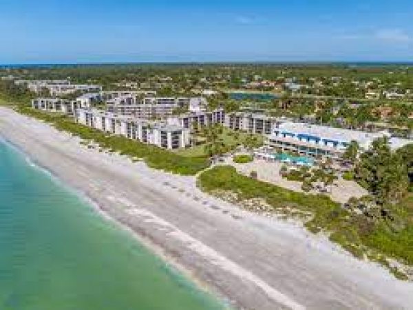 Sanibel Island Beach Vacation Condo 3 Bedrooms Sleeps 8 with Partial Ocean view